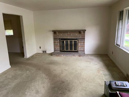 410 Garlow Dr, Pittsburgh PA  15235-1919 exterior