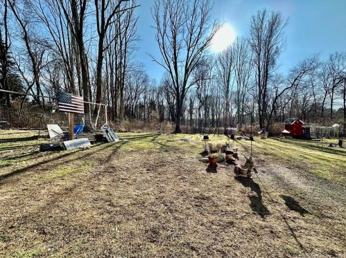 46 Mcgrath Ln, Exeter CT  06249-2608 exterior