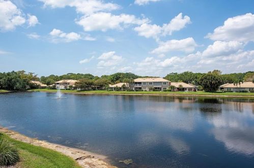 298 Emerald Bay Cir, Naples, FL 34110-8608