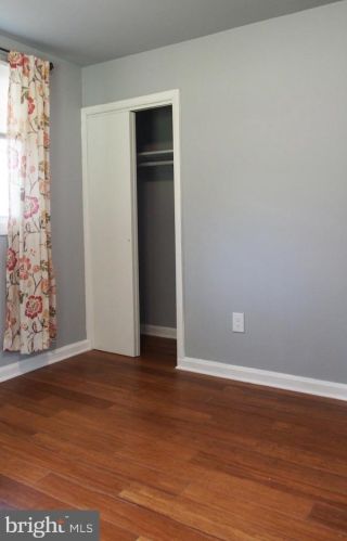 612 Burgundy Dr, Rockville MD  20850-1428 exterior