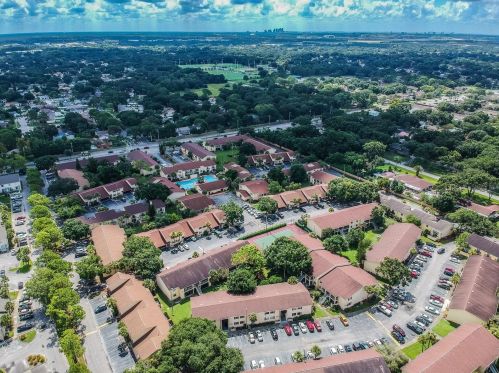 7510 Camarina Calle, Tampa FL  33615-2439 exterior