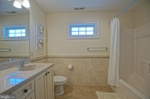 307 Cpe Shr Dr, Lewes DE 19958-3104 exterior