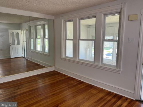 111 Isabel Ave, Manor PA 19036-1407 exterior