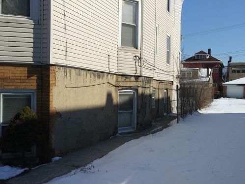 5619 Damen Ave, Chicago, IL 60636-1108