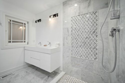 6300 Leroy Ave, Chicago IL  60646-4814 exterior