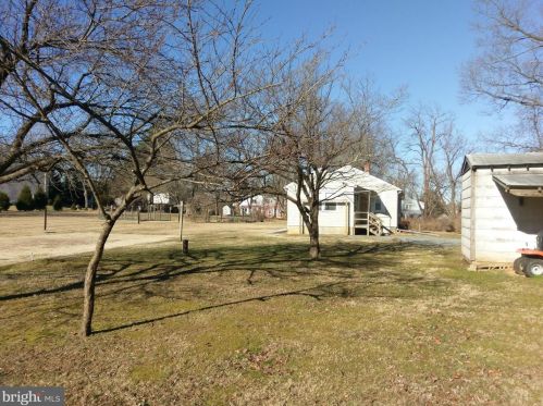 12312 Mccrossin Ln, Rockville MD 20854-1014 exterior