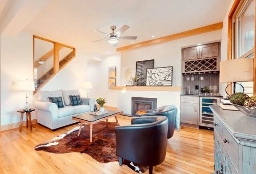 366 Republic St, Pittsburgh, PA 15211-1034