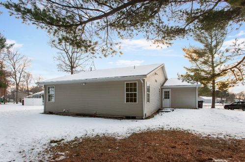 332 Densmore St, Meskegon MI  49442-1511 exterior