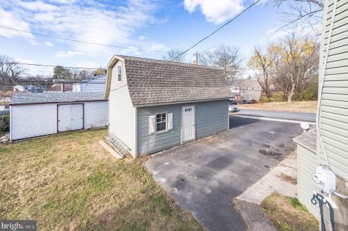 1134 Mulberry St, Chester PA 19015-3046 exterior