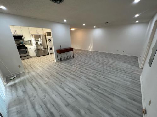 1017 Pheasant Run Dr, Fort Pierce, FL 34982-6782