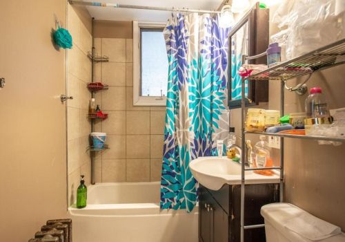 44 Uxbridge St, Worcester MA 01605-2502 exterior