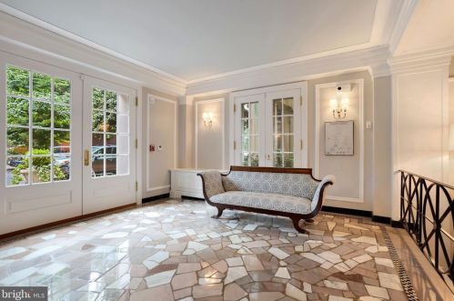 1661 Crescent Pl, Washington DC  20009-4008 exterior