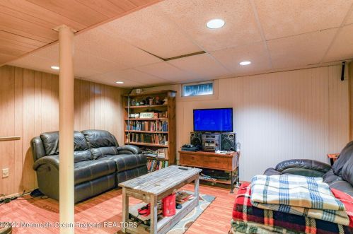 26 Laurelton Ave, Jackson Twp NJ  08527-2437 exterior