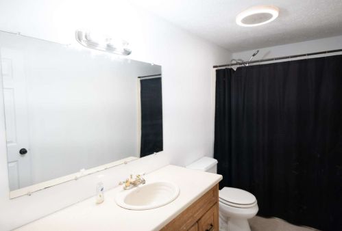 3919 Tulip St, Bull Valley IL 60014-2329 exterior