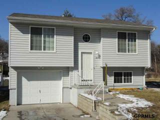 5622 51 St, Omaha NE  68117-1925 exterior