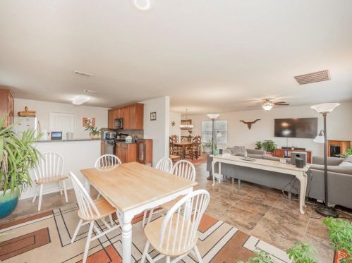 5629 Emma Thompson Way, Austin TX 78747-1711 exterior