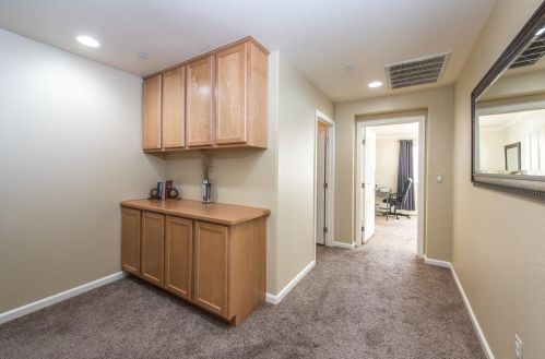 1006 Esplanade Cir, Folsom CA 95630-7360 exterior