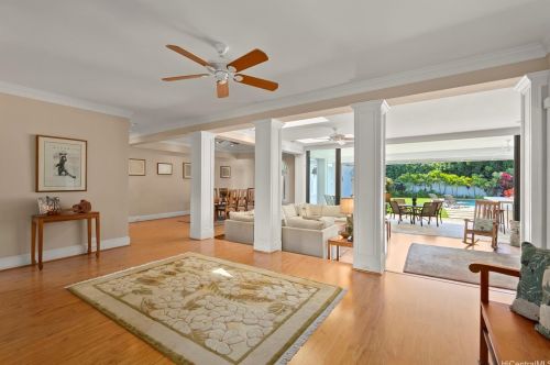 4579 Aukai Ave, Honolulu, HI 96816-4948