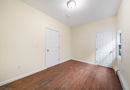 19 Montrose Ter, Irvington NJ  07111-3821 exterior