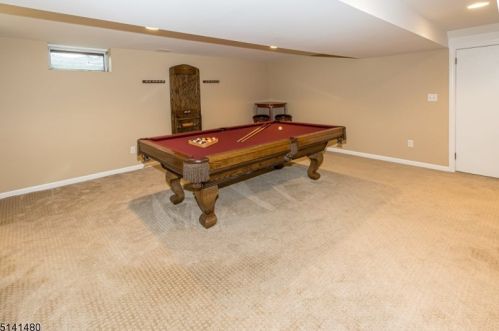 10 Greensview Dr, Scotch Plains NJ 07076-2708 exterior