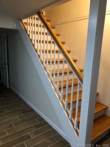 2 Fall St, Derby CT exterior