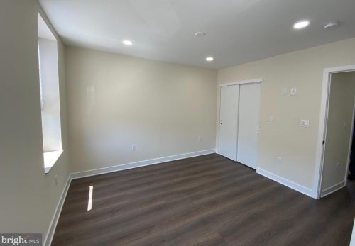 2829 Cantrell St, Philadelphia PA 19145-2412 exterior