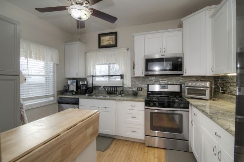 508 8 Ave, Broadview IL 60153-1516 exterior