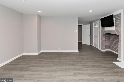 4507 Chestnut Ave, Camden NJ 08109-2504 exterior