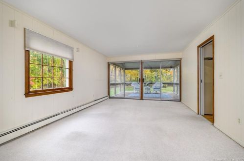 109 Holmes Rd, Ridgefield CT 06877-4304 exterior