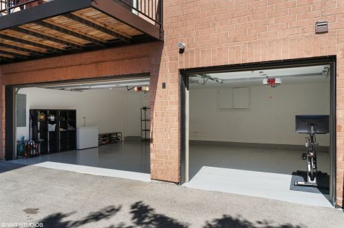 3550 Hoyne Ave, Chicago IL 60643-3323 exterior