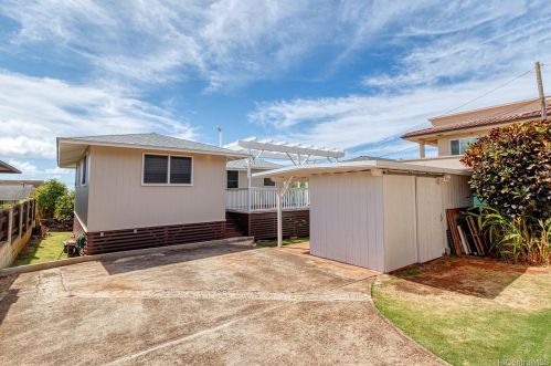 915 17 Ave, Honolulu HI 96816-4105 exterior