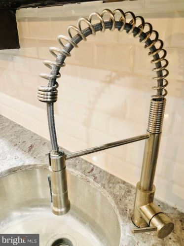 6442 Limekiln Pike, Philadelphia PA 19138-3103 exterior