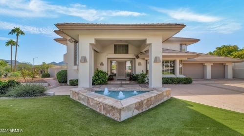 2347 Cinnabar Ave, Phoenix AZ  85028-3633 exterior