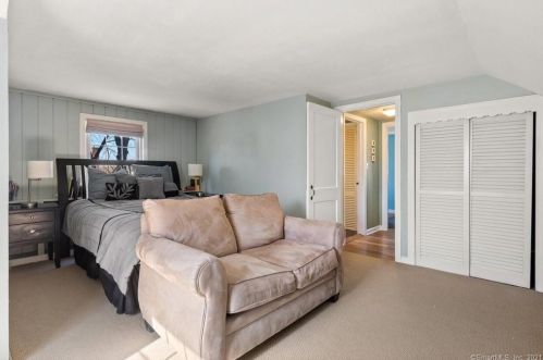 68 Irving St, Manchester CT 06042-3029 exterior