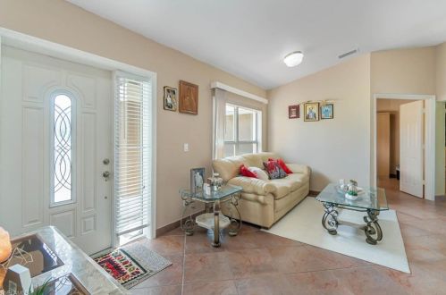 841 2 St, Naples FL 34117-9326 exterior