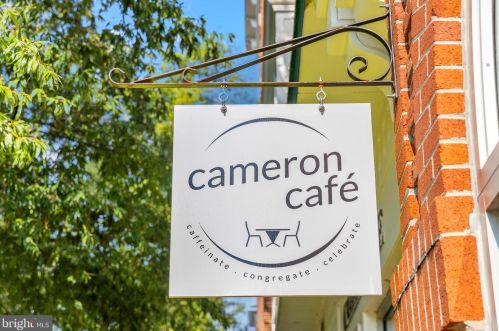 5124 Knapp Pl, Alexandria VA 22304-8637 exterior