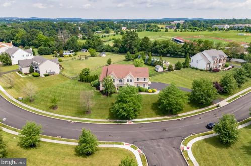 110 Pichelman Rd, Limerick PA 19468-2735 exterior