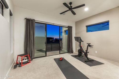 7729 13th Pl, Phoenix AZ  85020-4202 exterior