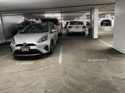 1296 Kapiolani Blvd, Honolulu HI  96814-2803 exterior