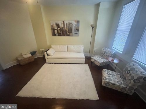 5547 Addison St, Philadelphia PA 19143-1305 exterior