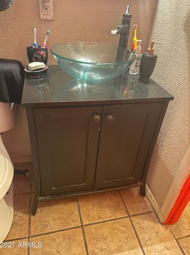 2628 47 Dr, Phoenix AZ 85031-2004 exterior