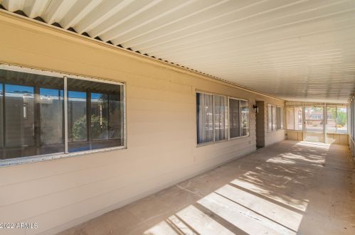 9010 Olive Ln, Chandler AZ  85248-6404 exterior