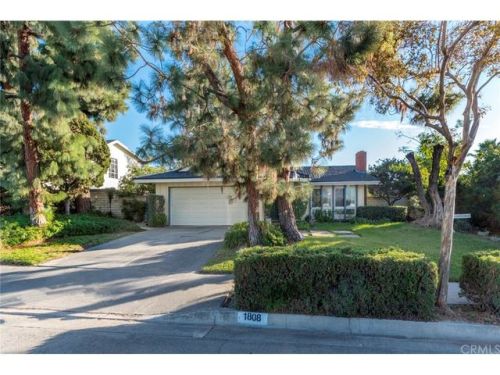 1808 Rolling Hl Dr, Fullerton CA  92835-2250 exterior