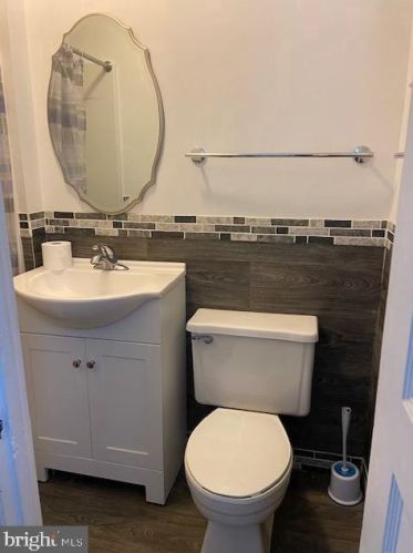 5101 Greene St, Philadelphia PA 19119-3248 exterior