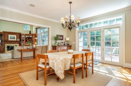 3 Farnham Way, Farmington CT 06032-1563 exterior