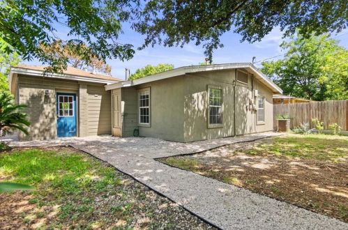 6609 Cruz St, Austin TX 78741-3519 exterior