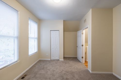 7518 Champlain Ave, Chicago IL 60619-2223 exterior