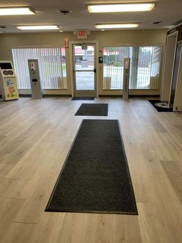 995 Brodhead Rd, Moon Twp PA  15108-2349 exterior