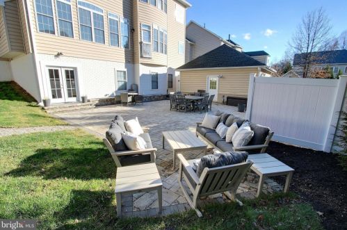 405 Great Falls Rd, Rockville MD  20850-2883 exterior