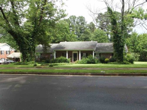 7166 Baker St, Millington, TN 38053-3702